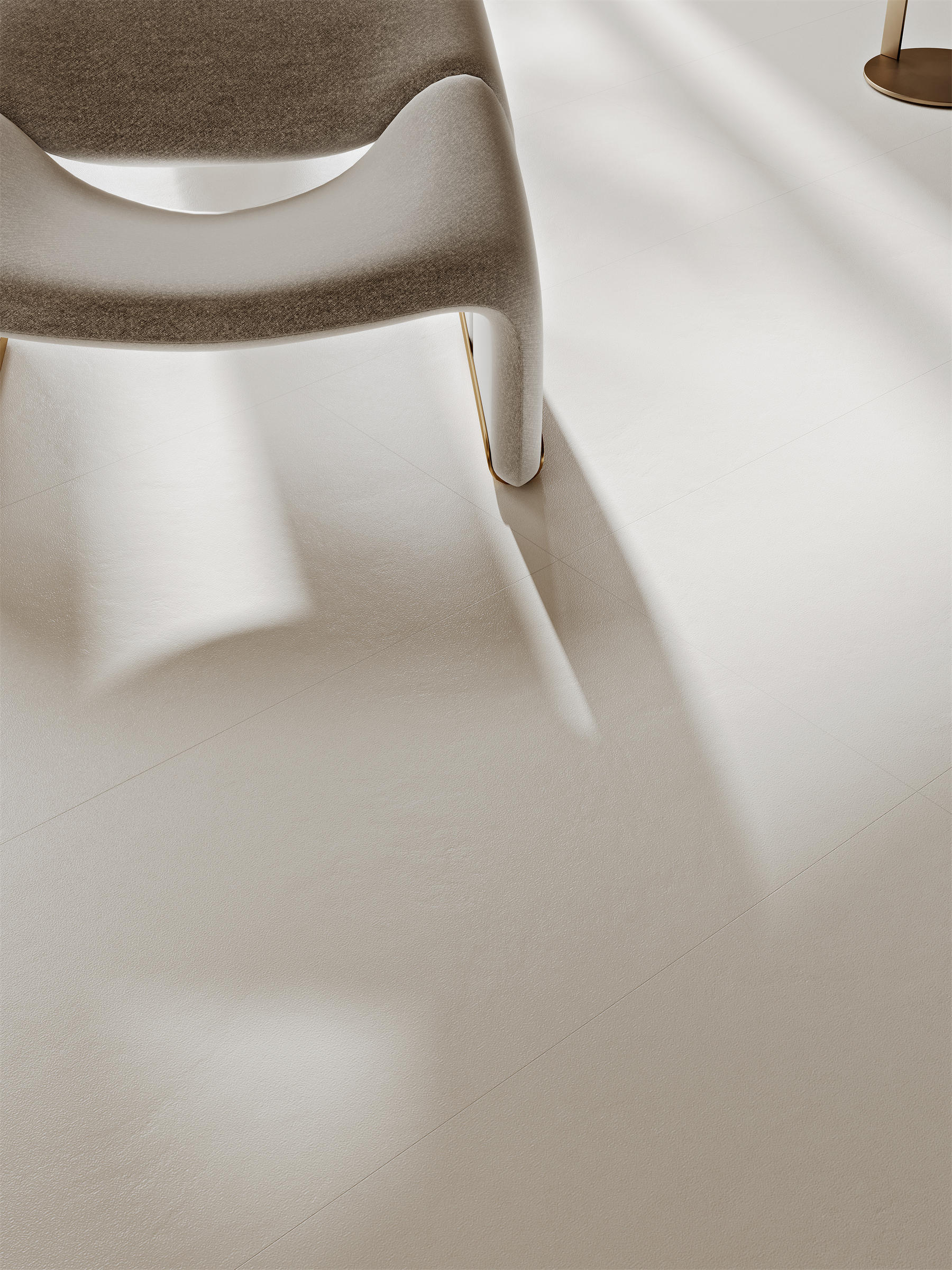 EFM157H229KT_View04.jpg